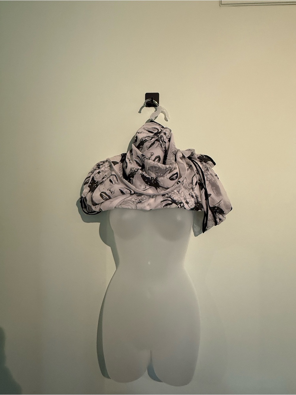 lack and White Marilyn Monroe Graphic Print Scarf - silky feel